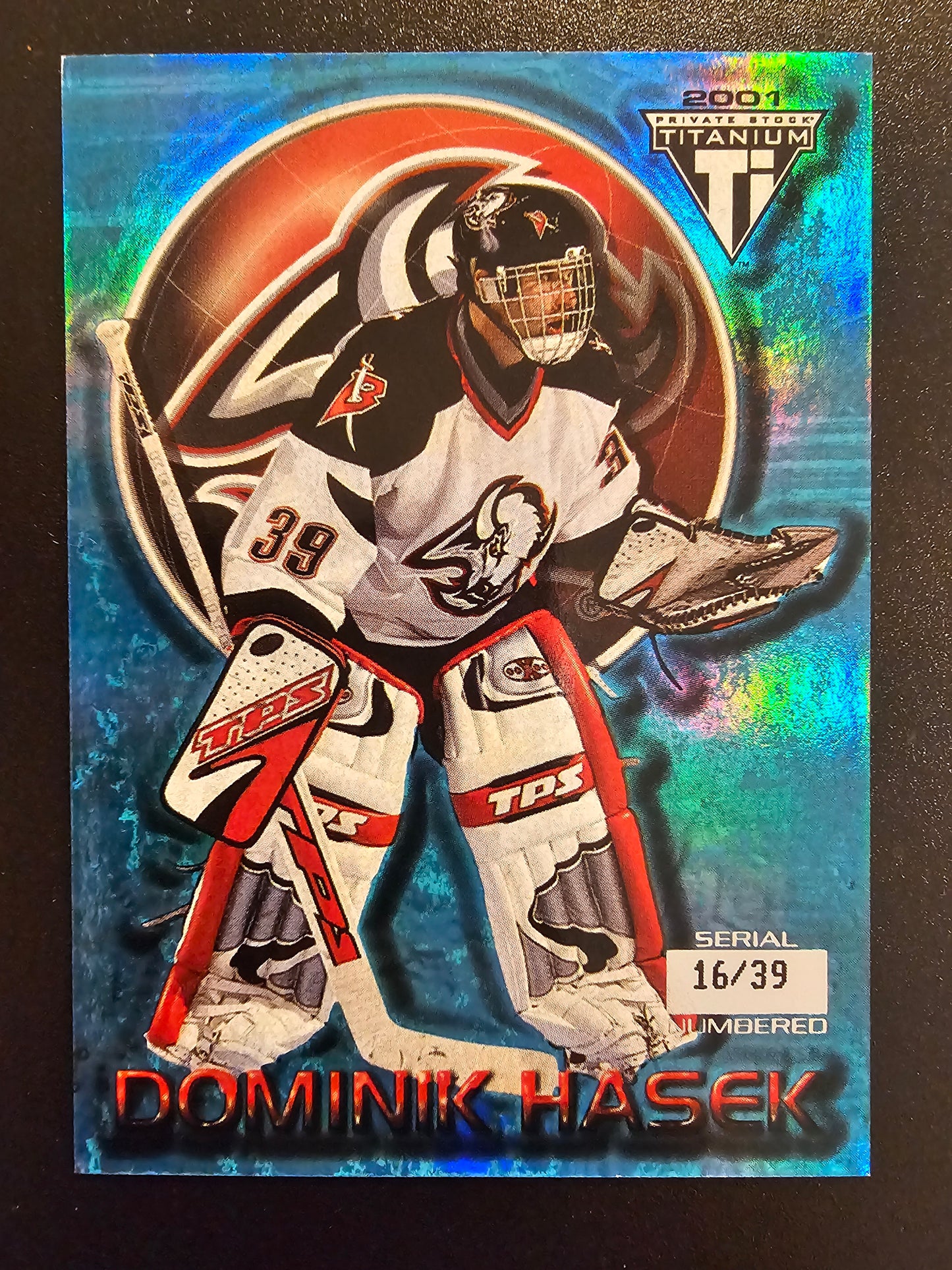 2000-01 Titanium Blue Dominik Hasek #10 /39