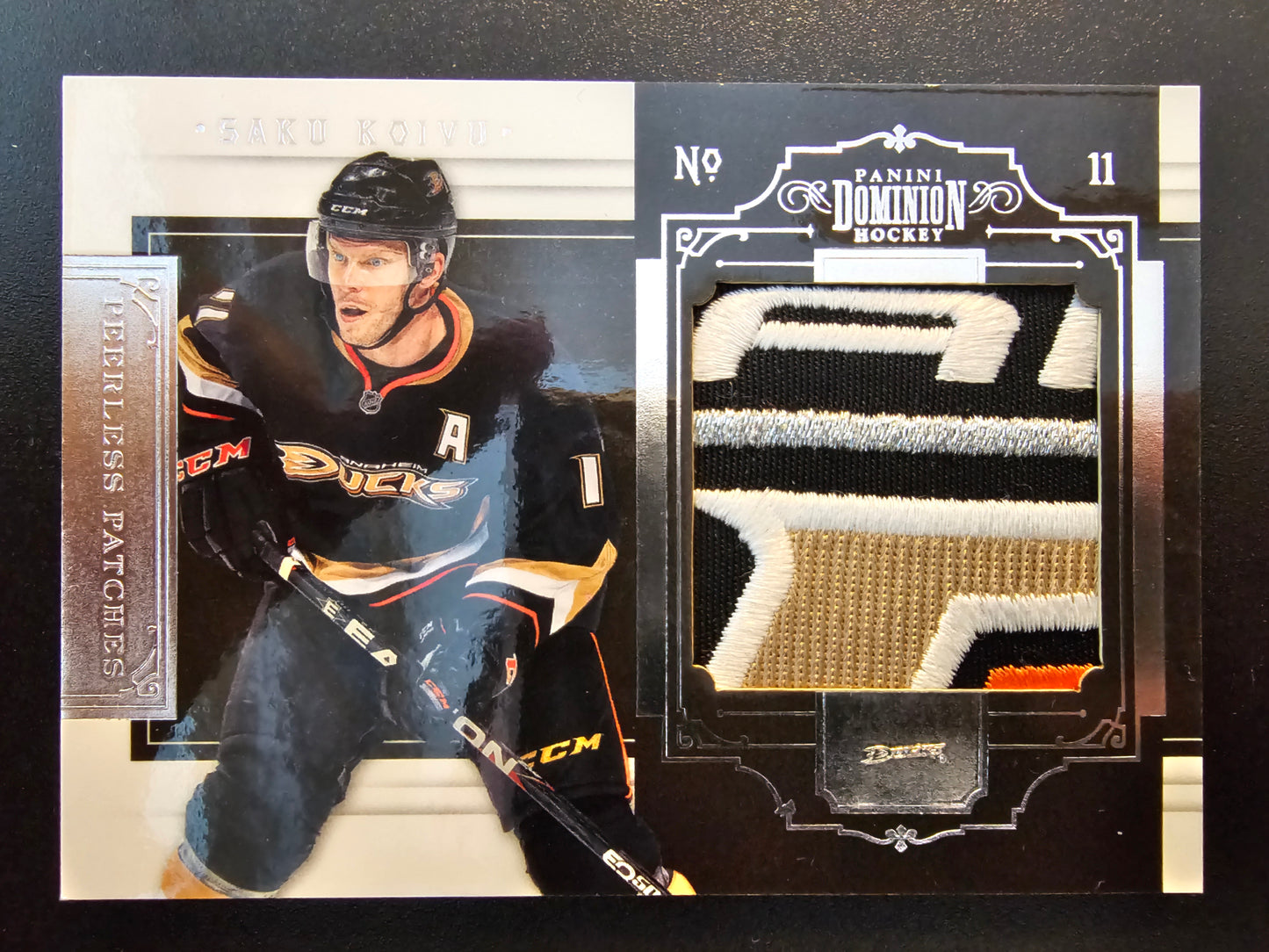 2010-11 Panini Dominion Peerless Patches - Saku Koivu #38 /25