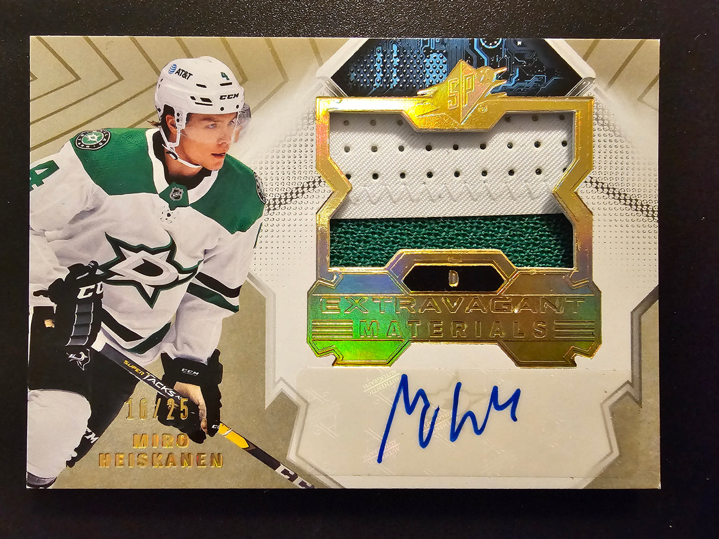 2021-22 Upper Deck SPx - Extravagant Materials Autograph - Miro Heiskanen #EM-MH /25