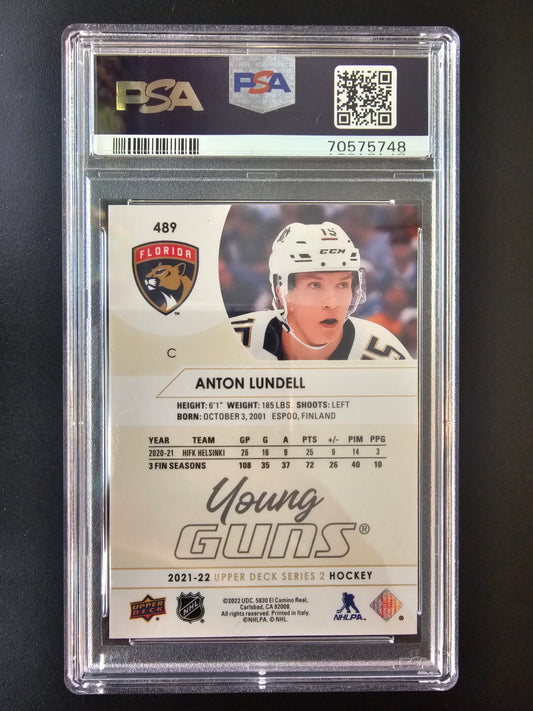 2021-22 Upper Deck - Speckled Rainbow Foil Young Guns - Anton Lundell #489 PSA9 RC