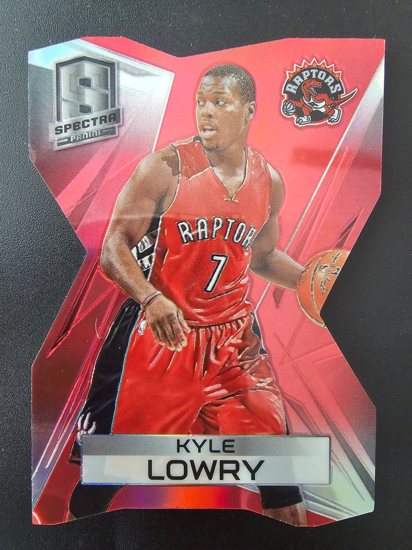 2014-15 Panini Spectra - Red Die-Cut Prizm - Kyle Lowry #46 /25