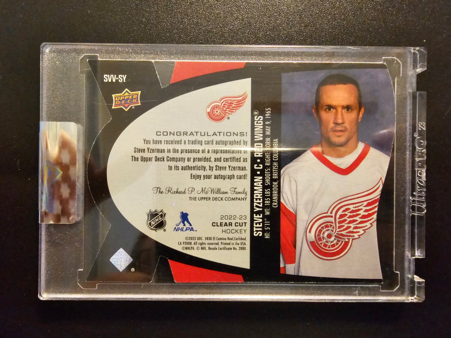2022-23 Upper Deck Clear Cut - Signature Vintage Views - Steve Yzerman #SVV-SY