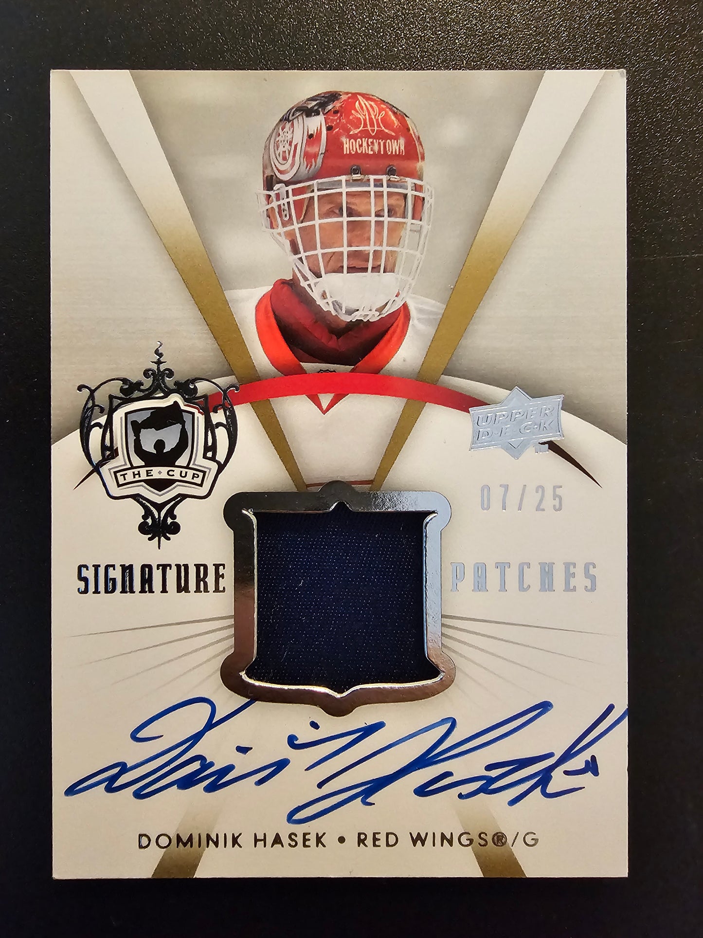2007-08 Upper Deck The Cup - Signature Patches - Dominik Hasek #SP-DH /25