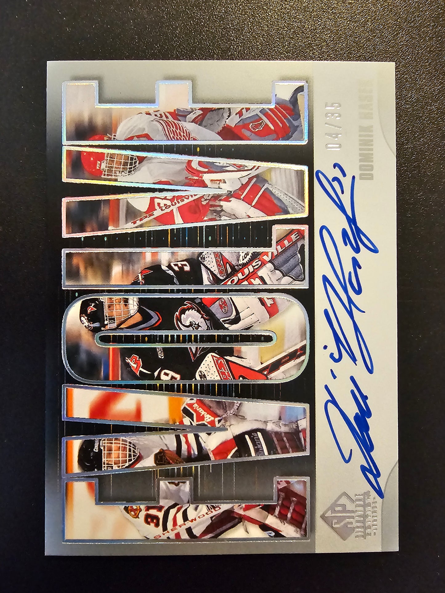 2020-21 Upper Deck SP Signature Edition Legends - Evolve Silver Spectrum Foil Autographs - Dominik Hasek #E-33 /35