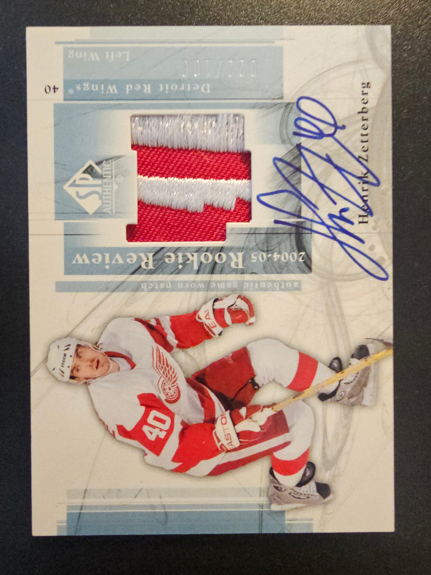 2004-05 Upper Deck SP Authentic - Rookie Review Autograph Patch - Henrik Zetterberg #RR-HZ /100