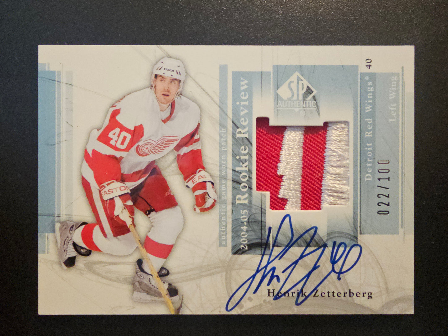 2004-05 Upper Deck SP Authentic - Rookie Review Autograph Patch - Henrik Zetterberg #RR-HZ /100