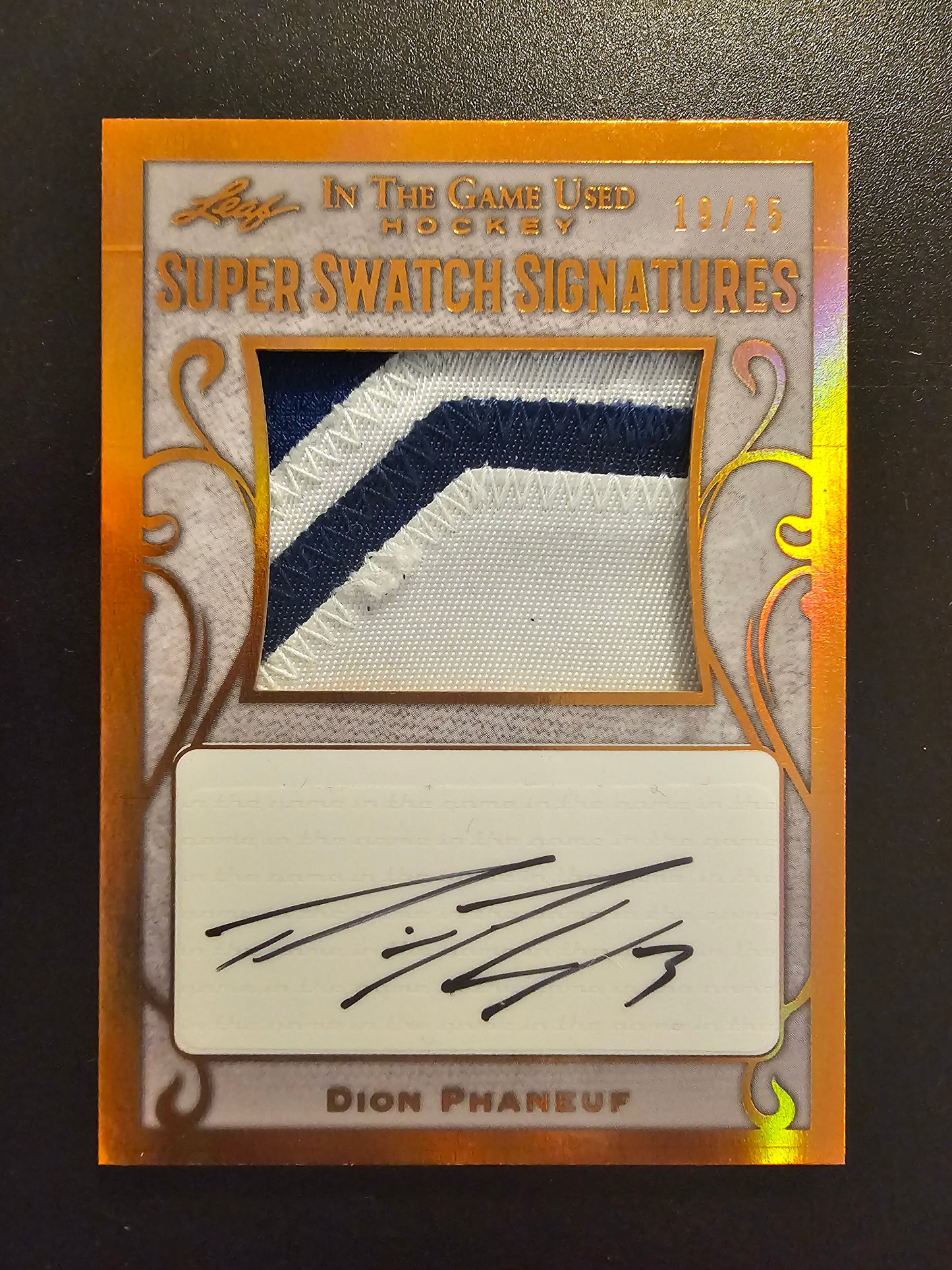 2019-20 Leaf In the Game Used - Super Swatch Signatures - Bronze Spectrum - Dion Phaneuf #SSS-DP1 /25