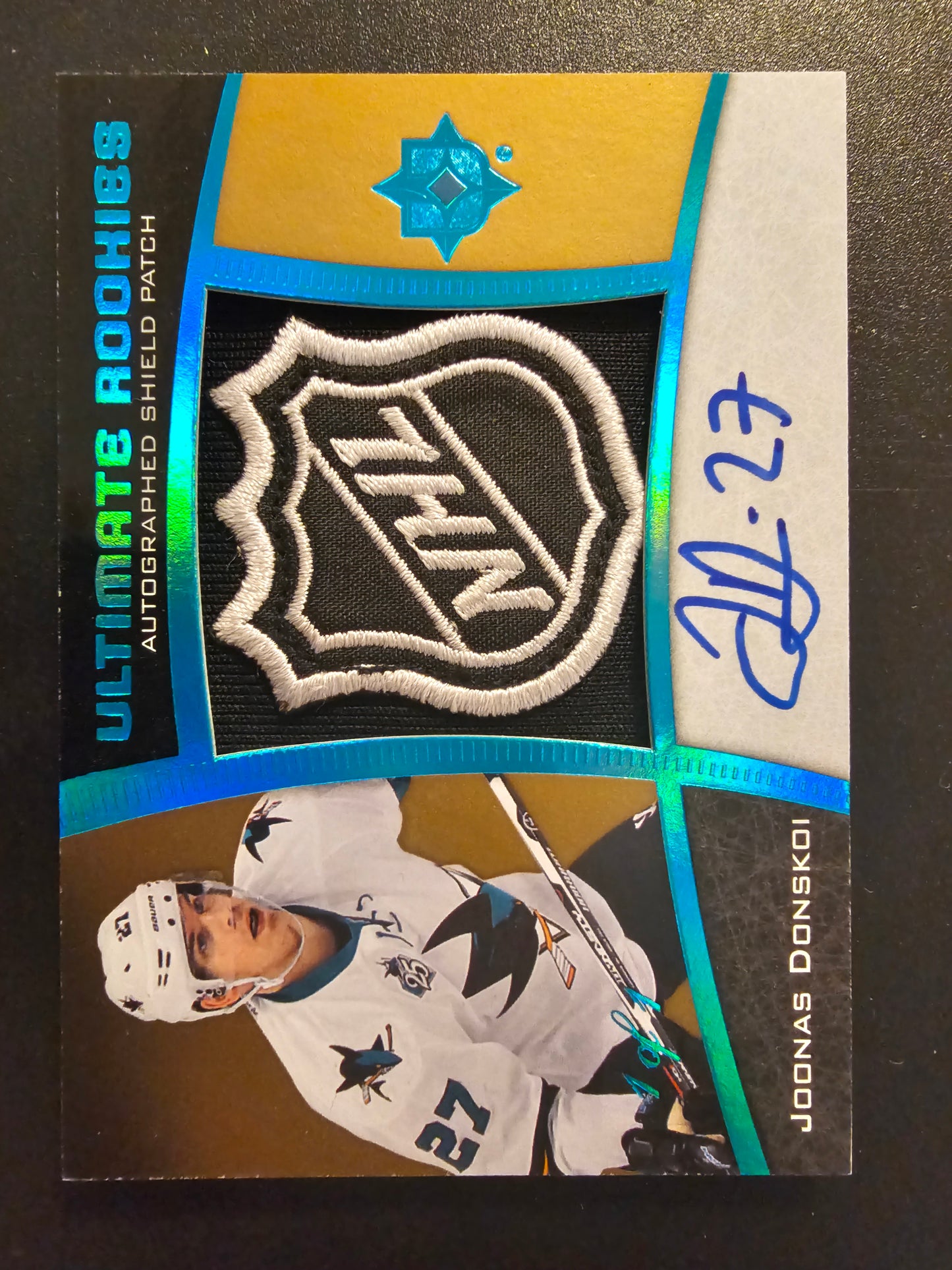 2015-16 Upper Deck Ultimate Collection - Spectrum Blue Shield Patch - Autographed Ultimate Rookies - Joonas Donskoi #60 1of1 RC