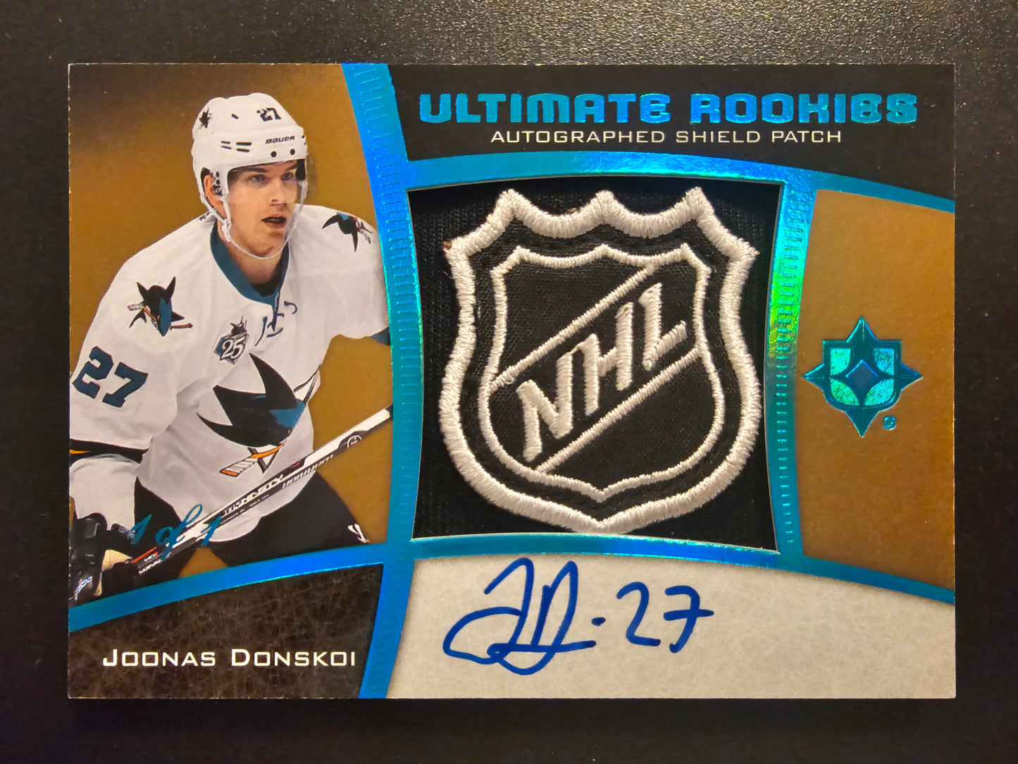 2015-16 Upper Deck Ultimate Collection - Spectrum Blue Shield Patch - Autographed Ultimate Rookies - Joonas Donskoi #60 1of1 RC