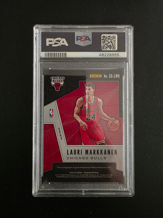 2019-20 Panini Prizm - Signatures - Silver Prizm - Lauri Markkanen #SG-LMK PSA 8