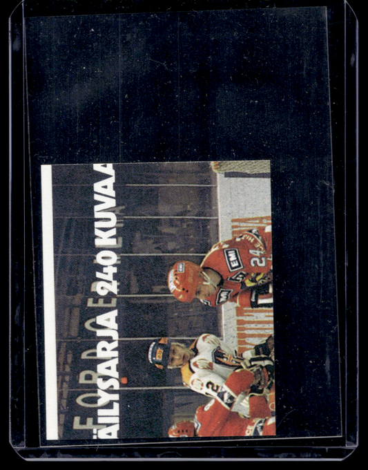 1978-79 Kiekkoilijat kuvina - Pauli Pyykkö #98