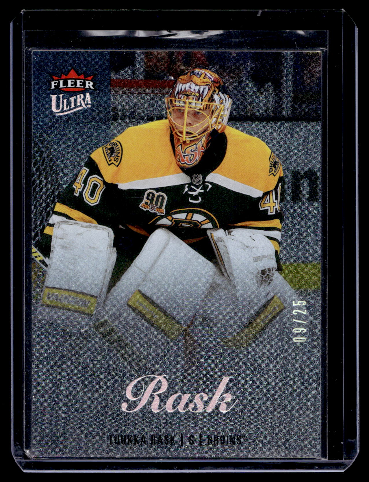 2013-14 Fleer Showcase - Ultra - Platinum Medallion - Tuukka Rask #33 /25