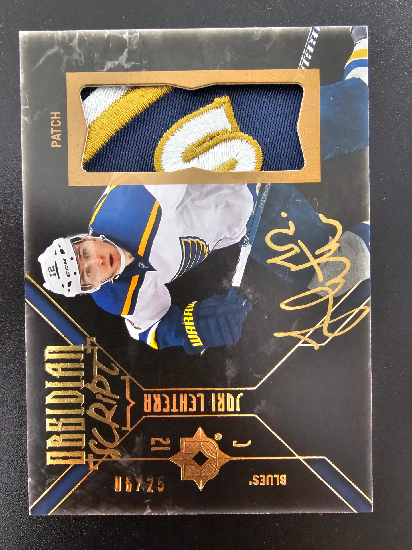 2014-15 Upper Deck Ultimate Collection - Obsidian Script - Materials Jori Lehtera #OS-JL /25 RY