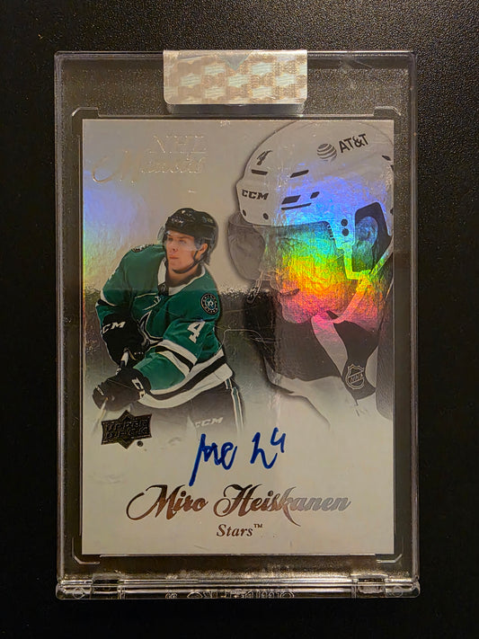 2020-21 Upper Deck Clear Cut - NHL Memoirs Autographs - Miro Heiskanen #M-HE