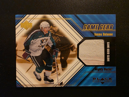 2000-01 Upper Deck Black Diamond - Game Gear - Glove - Teemu Selanne #G-TS