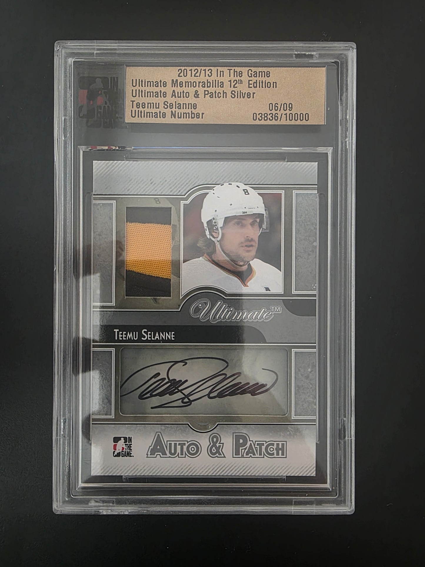 2012-13 In the Game Ultimate Memorabilia 12th Edition - Auto & Patch - Silver - Teemu Selanne /9