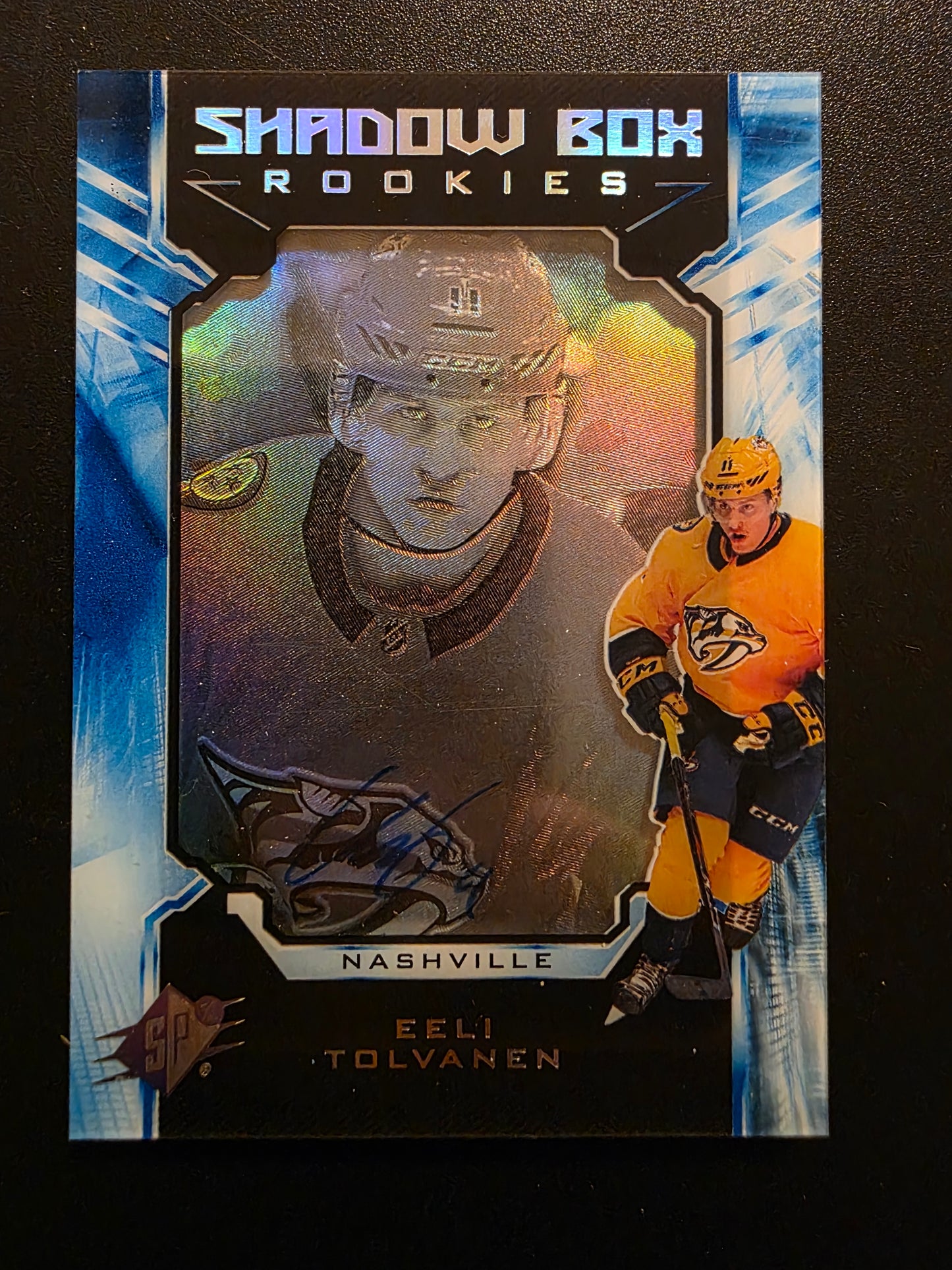 2018-19 Upper Deck SPx - Photo Variant Silver Autographs - Tier 1 - Shadow Box Rookies - Eeli Tolvanen #46 /198 RC