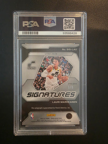 2023-24 Panini Prizm - Signatures - Choice Green Prizm - Lauri Markkanen #SIG-LAU /8 PSA9