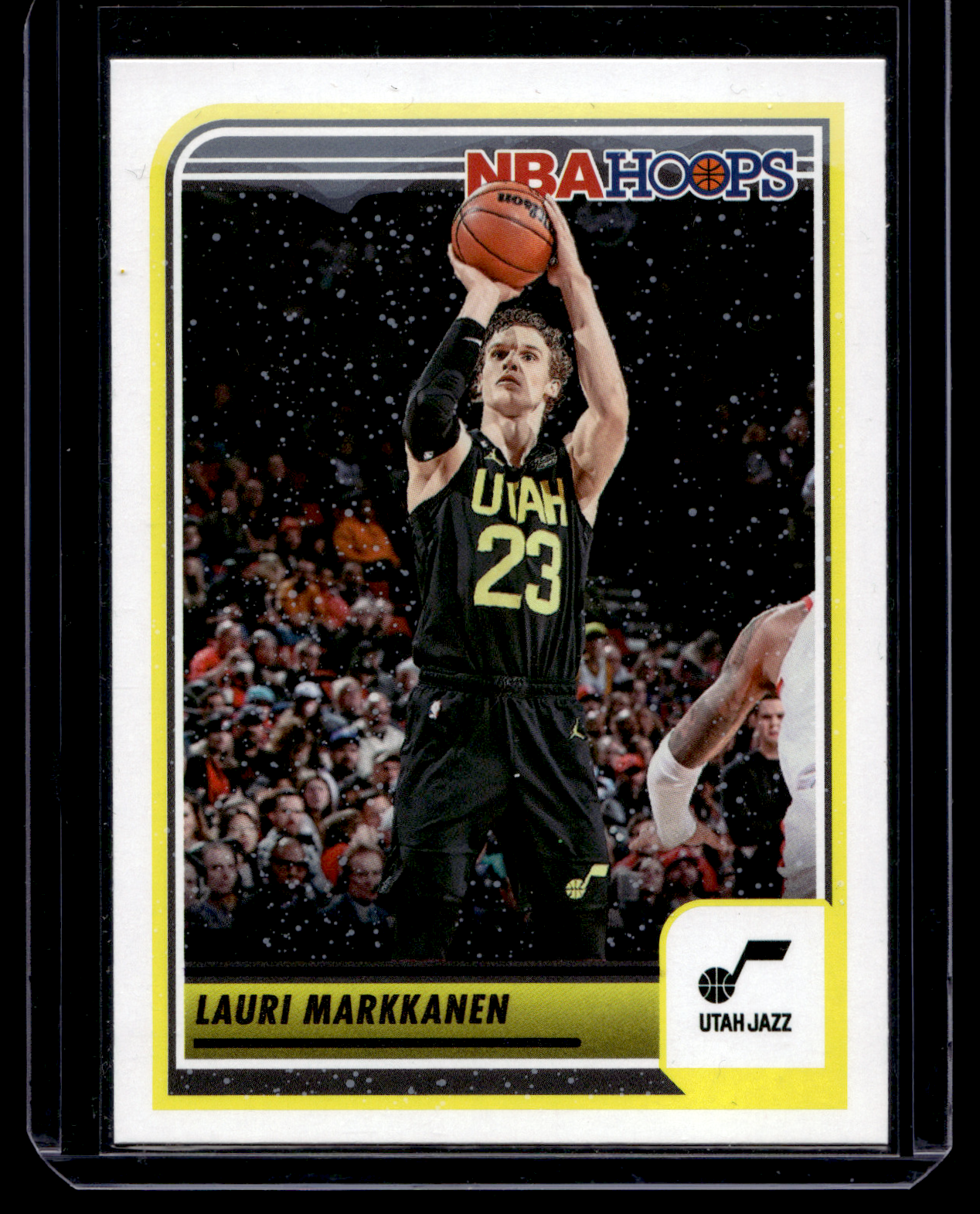 2023-24 Panini NBA Hoops - Purple Winter - Lauri Markkanen #162