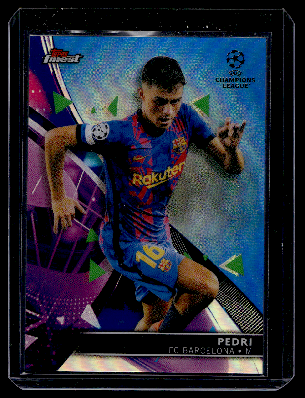 2021-22 Topps Finest UEFA Champions League - Blue Refractor - Pedri #35 /150