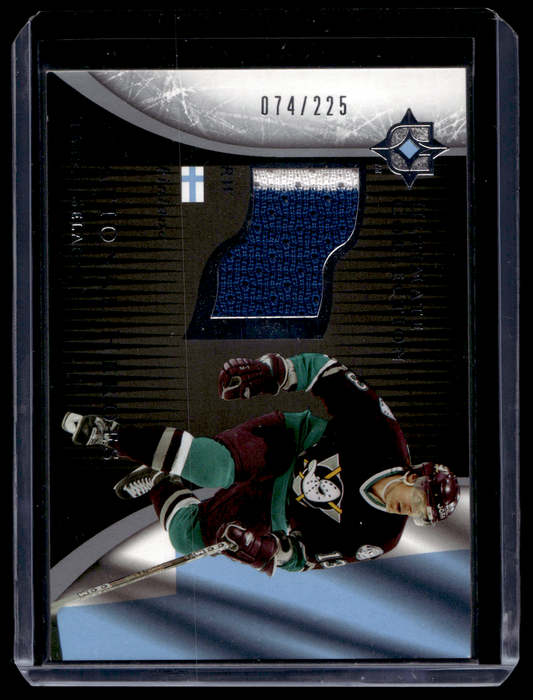 2005-06 Upper Deck Ultimate Collection - National Heroes - Teemu Selanne #NHJ-TS /225