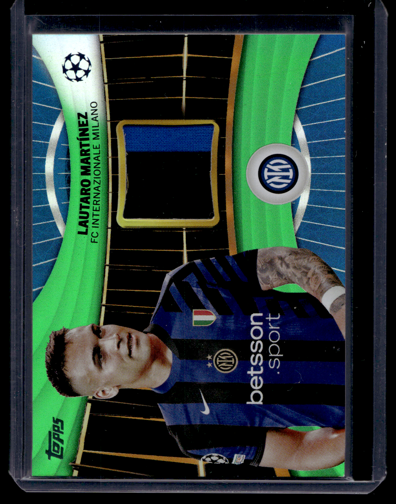 2024-25 Topps UEFA Club Competitions - Superstar Relics - Green Foilboard - Lautaro Martínez #SR-LM /99