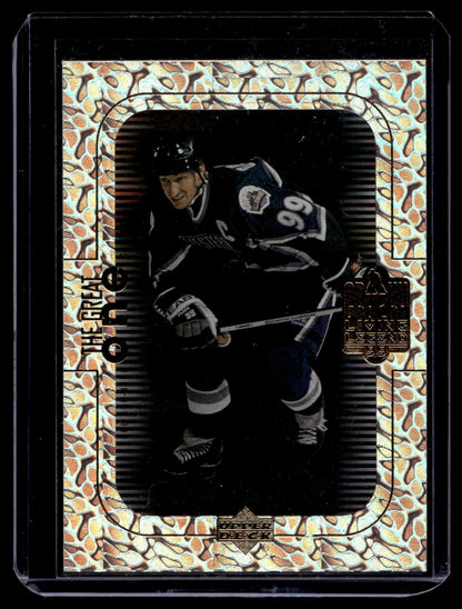 1999 Upper Deck Gretzky Living Legend - The Great One - Wayne Gretzky #GO8