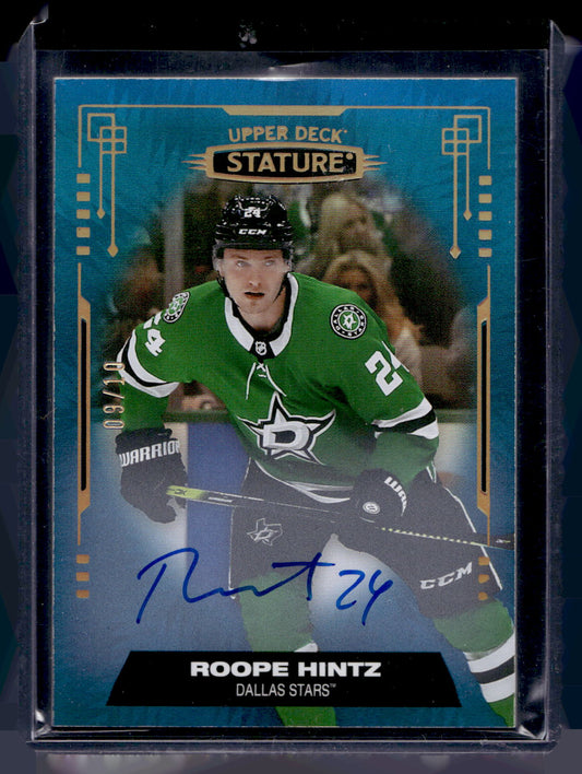 2021-22 Upper Deck Stature - Blue Autographs - Roope Hintz #28 /10